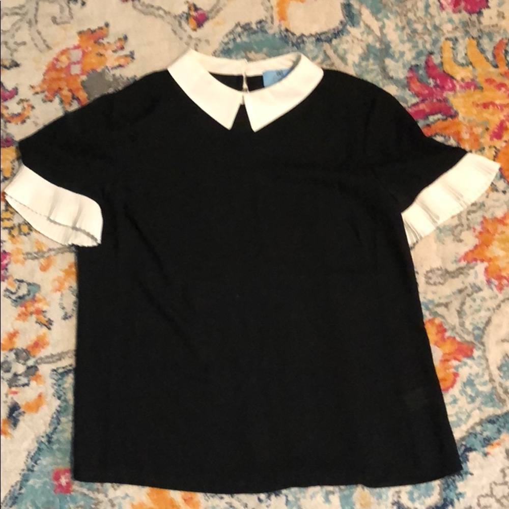 CeCe Collared Blouse w/ Pleated Sleeve